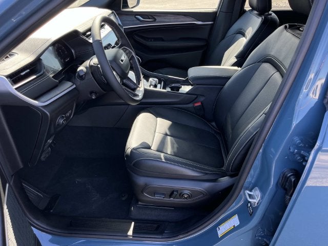 2027 Jeep Grand Cherokee L Limited Reserve