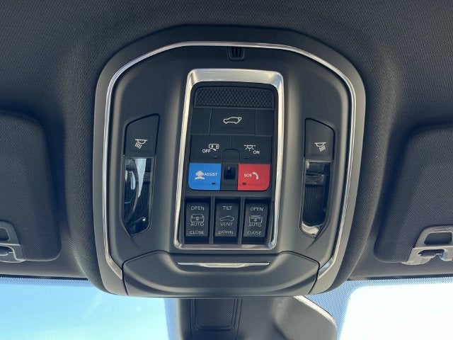 2027 Jeep Grand Cherokee L Limited Reserve