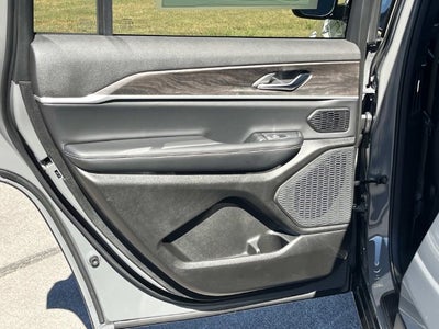 2027 Jeep Grand Cherokee L Limited