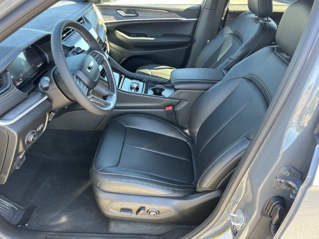 2027 Jeep Grand Cherokee L Limited