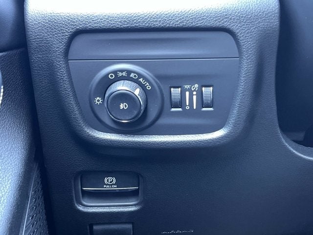 2027 Jeep Grand Cherokee L Limited