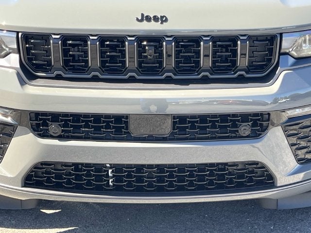 2027 Jeep Grand Cherokee L Limited Reserve