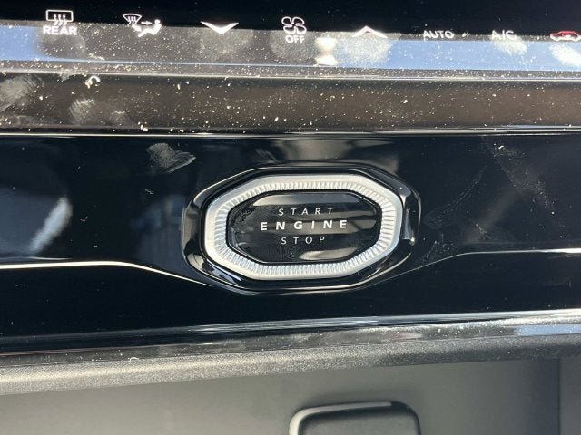 2027 Jeep Grand Cherokee L Limited Reserve