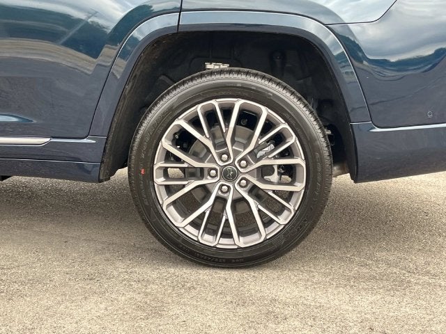 2027 Jeep Grand Cherokee L Summit