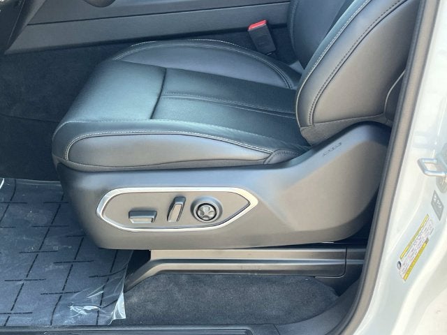 2026 Jeep Grand Wagoneer L Base