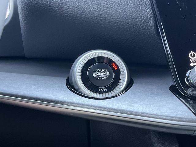 2026 Jeep Grand Wagoneer L Base