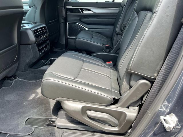 2025 Jeep Wagoneer L Series II