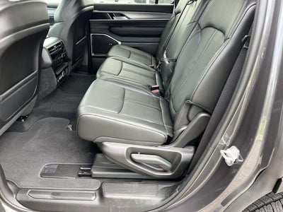 2026 Jeep Grand Wagoneer Base