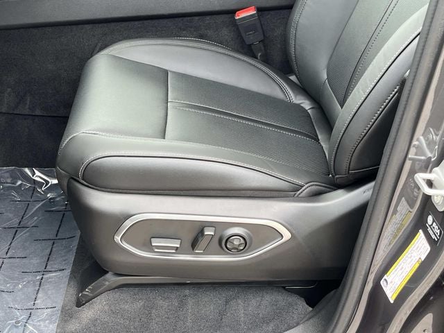 2026 Jeep Grand Wagoneer Base
