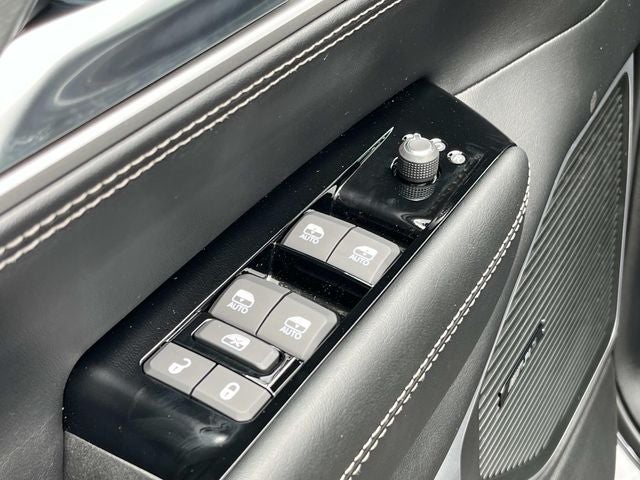 2026 Jeep Grand Wagoneer Base