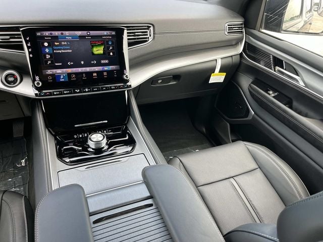 2026 Jeep Grand Wagoneer Base