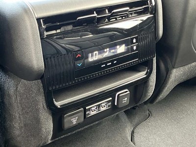 2026 Jeep Grand Wagoneer Base