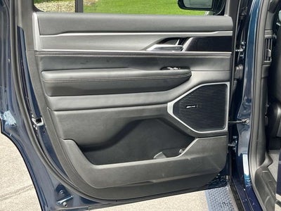 2026 Jeep Grand Wagoneer Base
