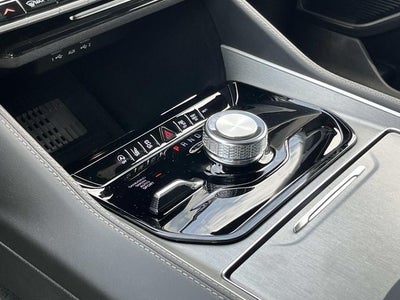 2026 Jeep Grand Wagoneer Base
