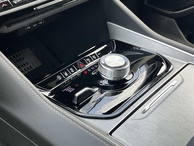 2026 Jeep Grand Wagoneer Base