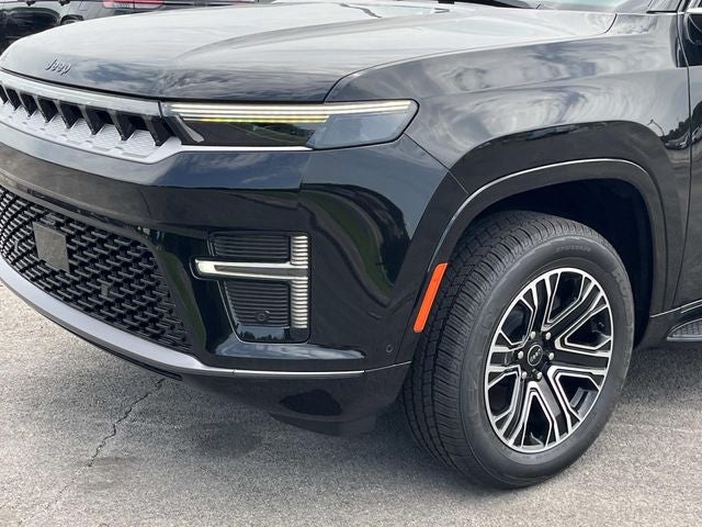 2026 Jeep Grand Wagoneer Base