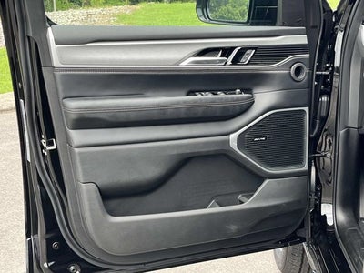 2026 Jeep Grand Wagoneer Base