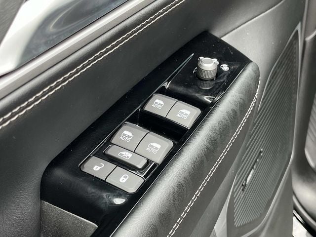 2026 Jeep Grand Wagoneer Base