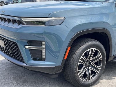 2026 Jeep Grand Wagoneer Base