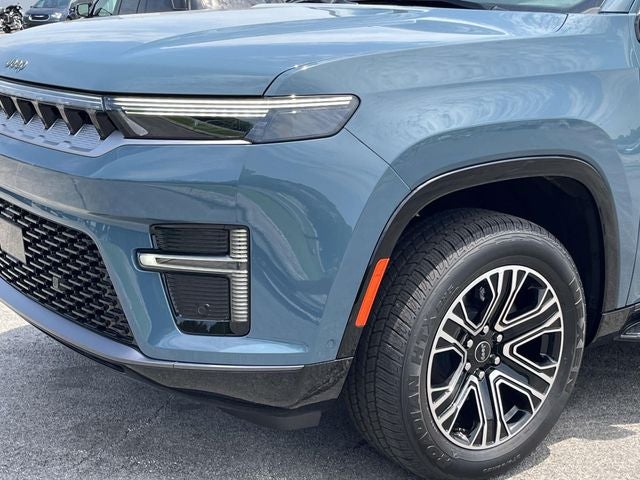 2026 Jeep Grand Wagoneer Base