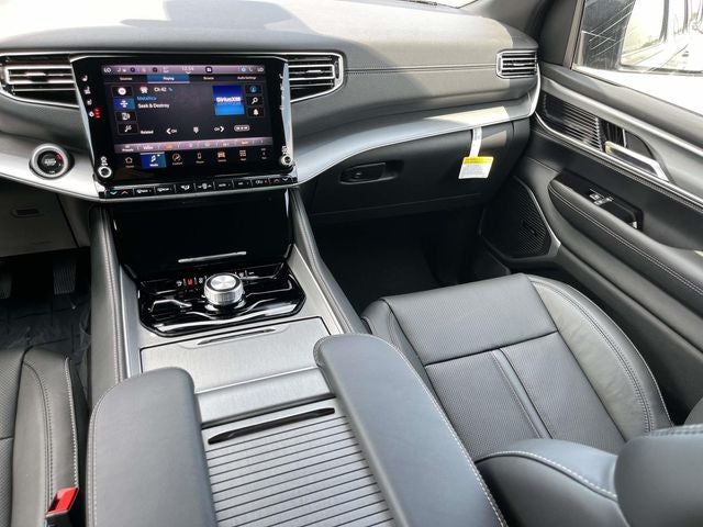 2026 Jeep Grand Wagoneer Base