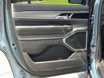 2026 Jeep Grand Wagoneer Base
