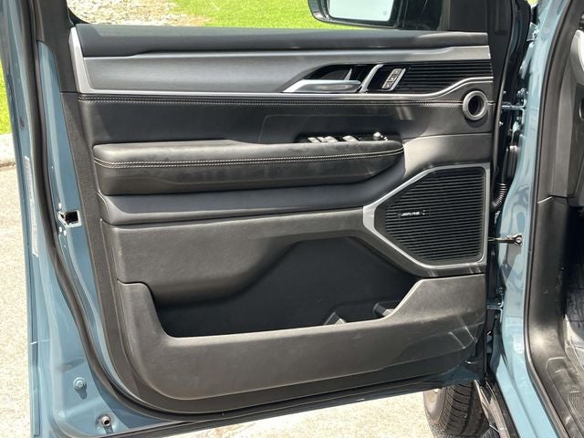 2026 Jeep Grand Wagoneer Base