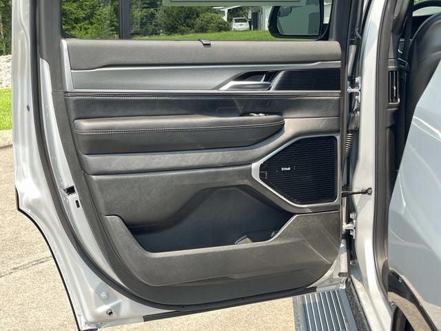 2026 Jeep Grand Wagoneer Limited Reserve