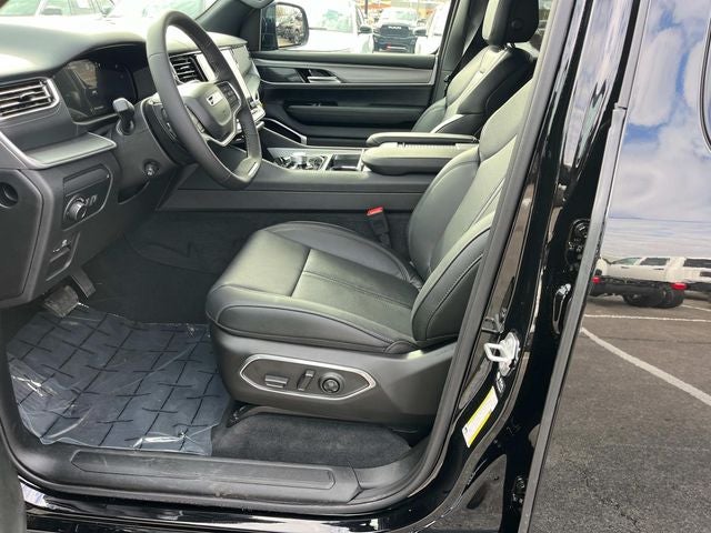 2026 Jeep Grand Wagoneer Limited Reserve