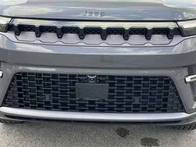 2026 Jeep Grand Wagoneer Limited Reserve