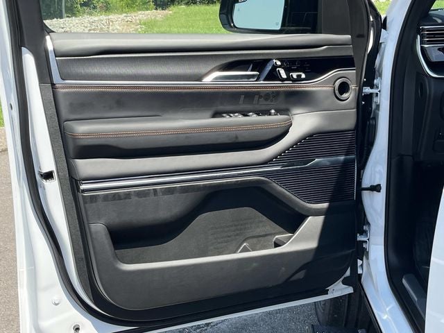 2026 Jeep Grand Wagoneer Summit Reserve