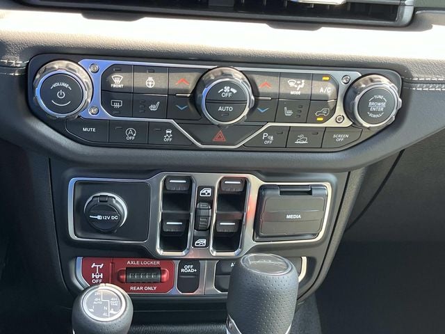 2026 Jeep Gladiator Mojave X