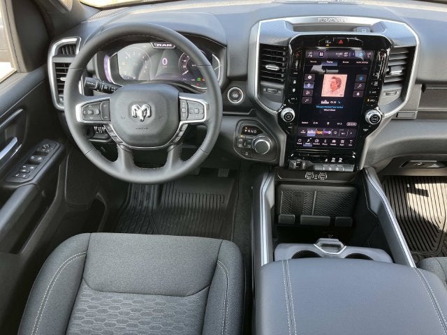 2027 RAM 1500 Big Horn/Lone Star