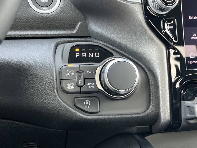2027 RAM 1500 Big Horn/Lone Star