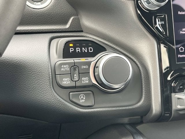 2027 RAM 1500 Big Horn/Lone Star