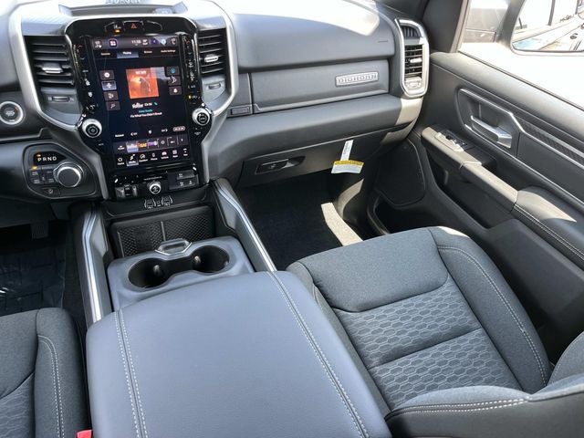 2027 RAM 1500 Big Horn/Lone Star