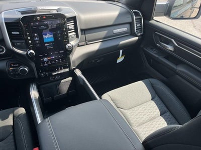 2027 RAM 1500 Big Horn/Lone Star