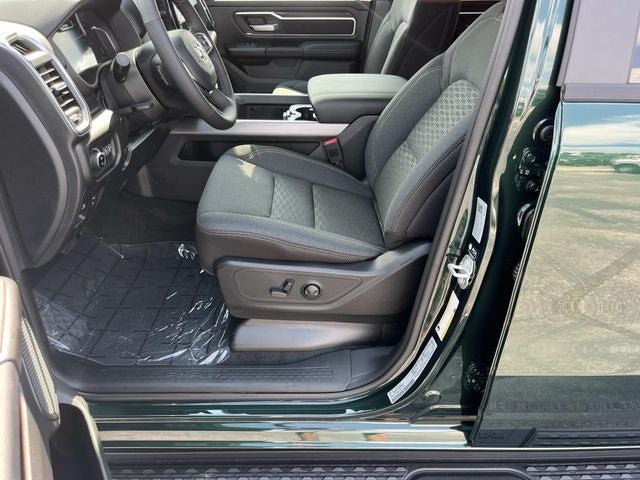 2027 RAM 1500 Big Horn/Lone Star