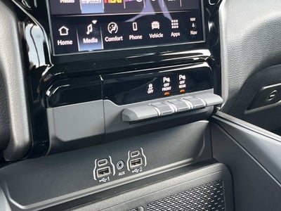 2027 RAM 1500 Big Horn/Lone Star