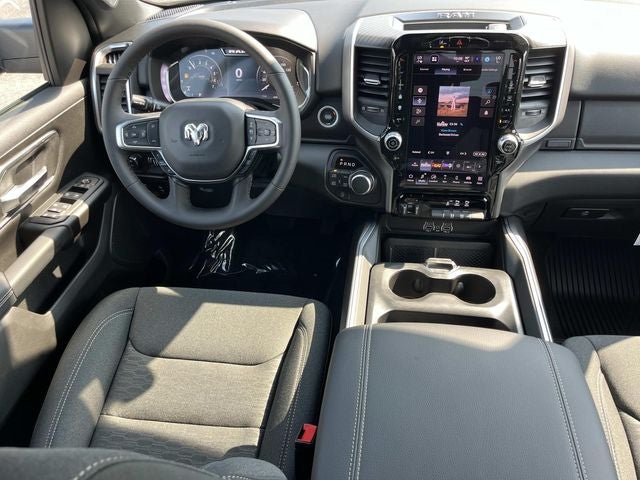 2027 RAM 1500 Big Horn/Lone Star
