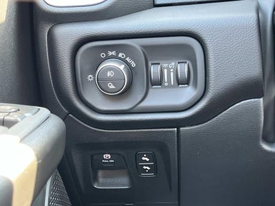 2027 RAM 1500 Big Horn/Lone Star