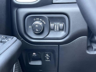 2027 RAM 1500 Big Horn/Lone Star