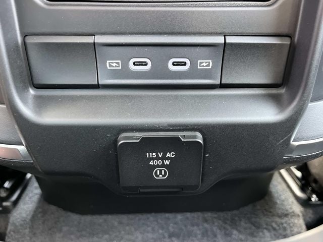 2027 RAM 1500 Big Horn/Lone Star