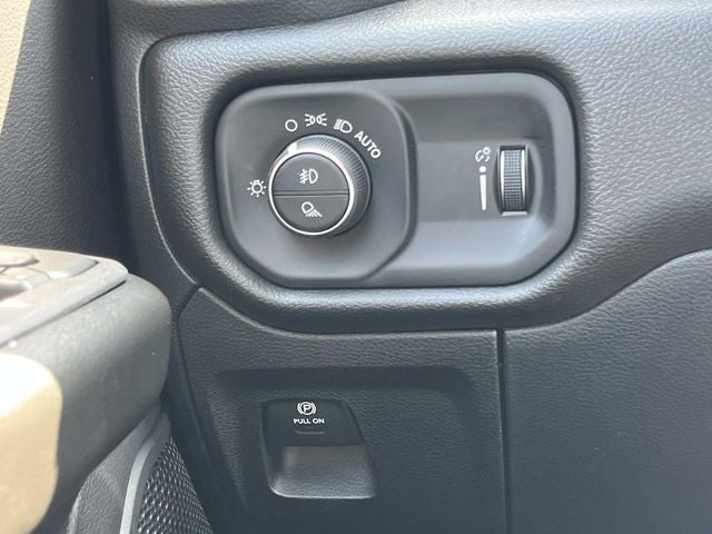 2027 RAM 1500 Express