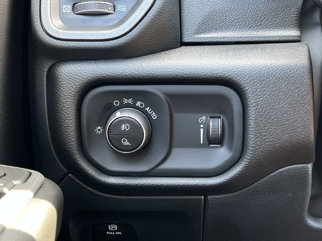 2027 RAM 1500 Express