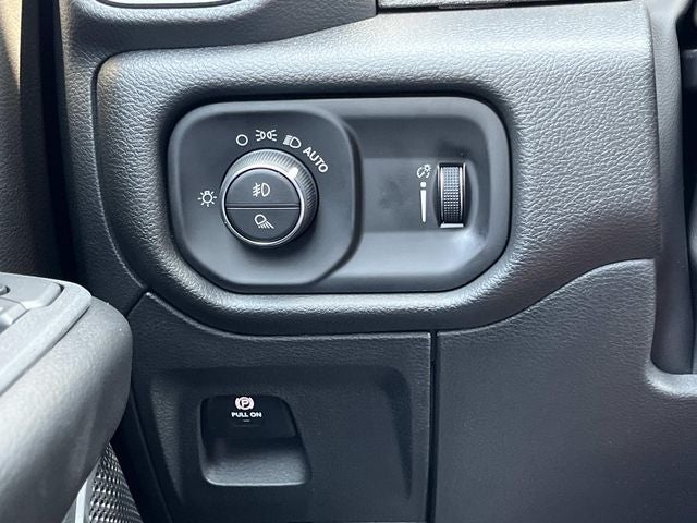 2027 RAM 1500 Express