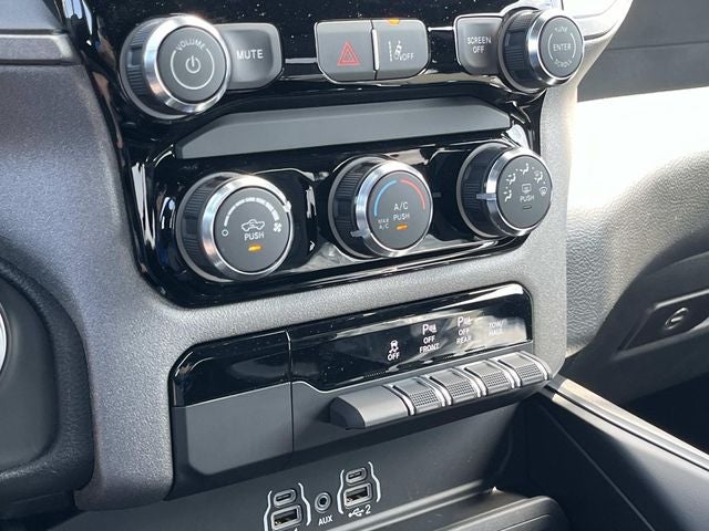 2027 RAM 1500 Express