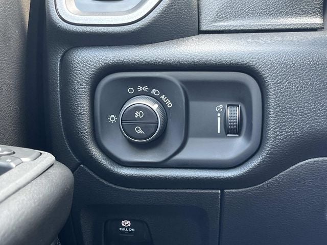 2027 RAM 1500 Express