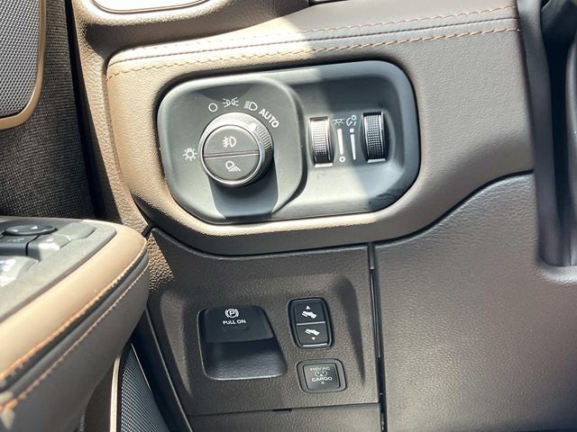 2027 RAM 1500 Limited