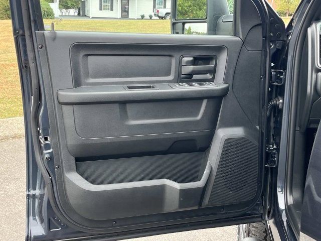 2027 RAM 2500 Black Express
